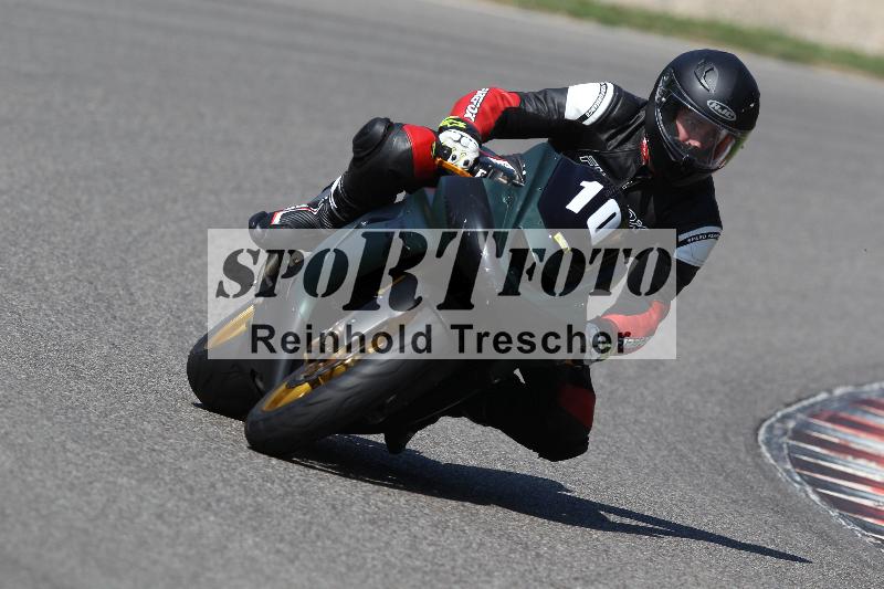 Archiv-2022/57 29.08.2022 Plüss Moto Sport ADR/Einsteiger/10